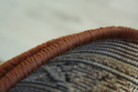Chodnik dywanowy Agnella Aralia jasny brąz klasyczny wzór